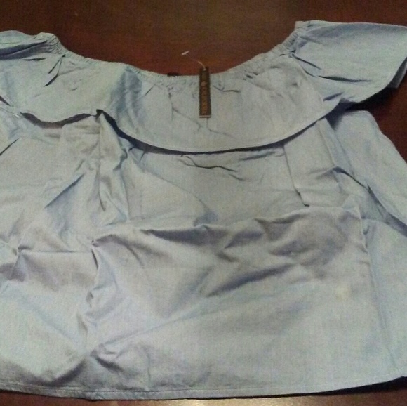 Peasant Top**HOST PICK***LAST ONE*** - Picture 2 of 2